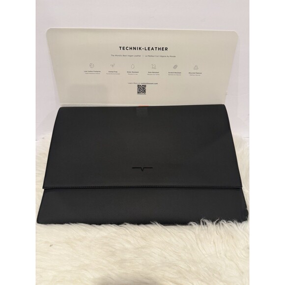 New Von Holzhausen MacBook Portfolio 16" vegan Leather Cover Black - Picture 8 of 13